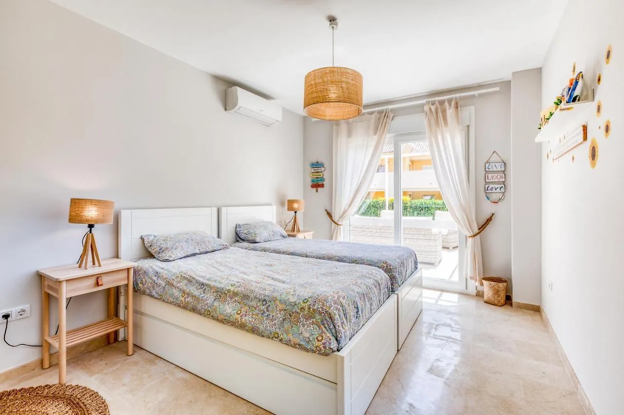 Hanami Puerto Alto Pa 4-4 Estepona Apartment